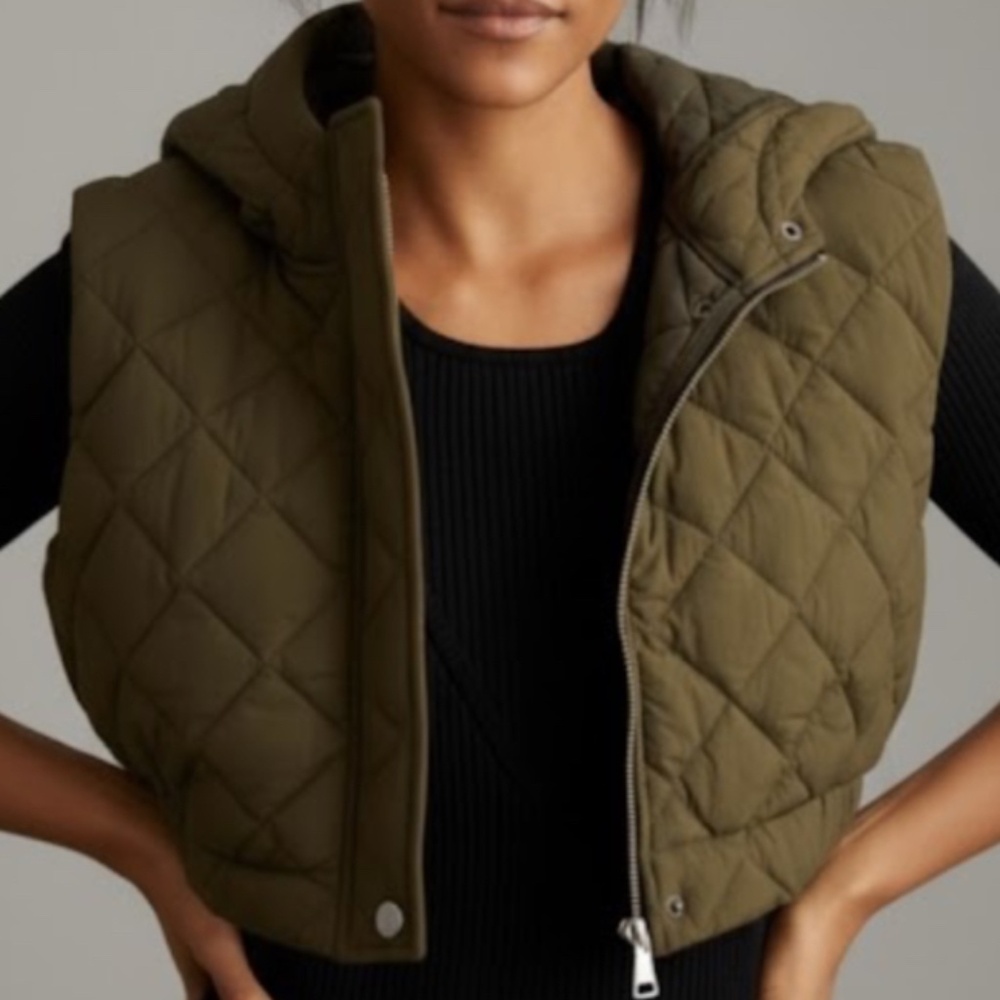 Pilcro Anthropologie Cropped Quilted Hoodie Puffer Vest Olive Green Size M/L EUC